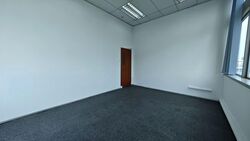 Hoe Huat Industrial Building (D19), Factory #562885111